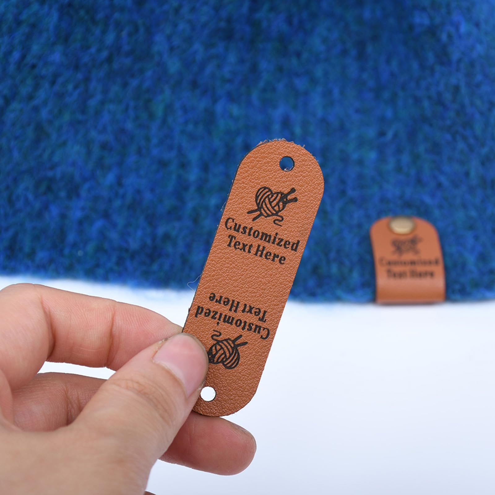 Etiquetas de cuero personalizadas en remaches, etiquetas plegadas sin costuras para ropa, hechas a mano, etiquetas para ganchillo y tejer (50 unidades)