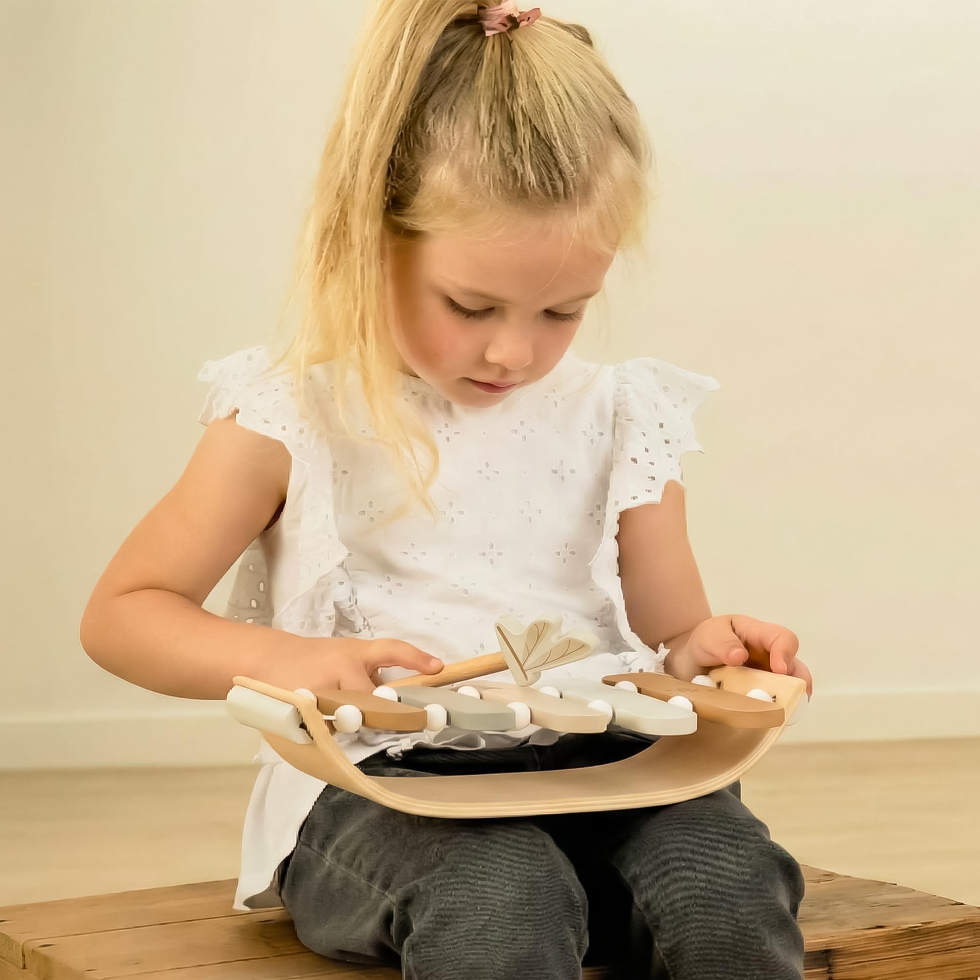 Etykieta – drewniany ksylofon – Nougat