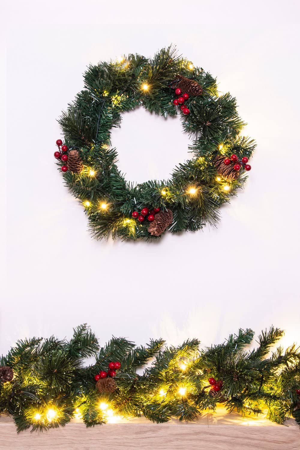 Christmas Tree World Green The Pre-Lit 45Cm Majestic Dew Pine Wreath