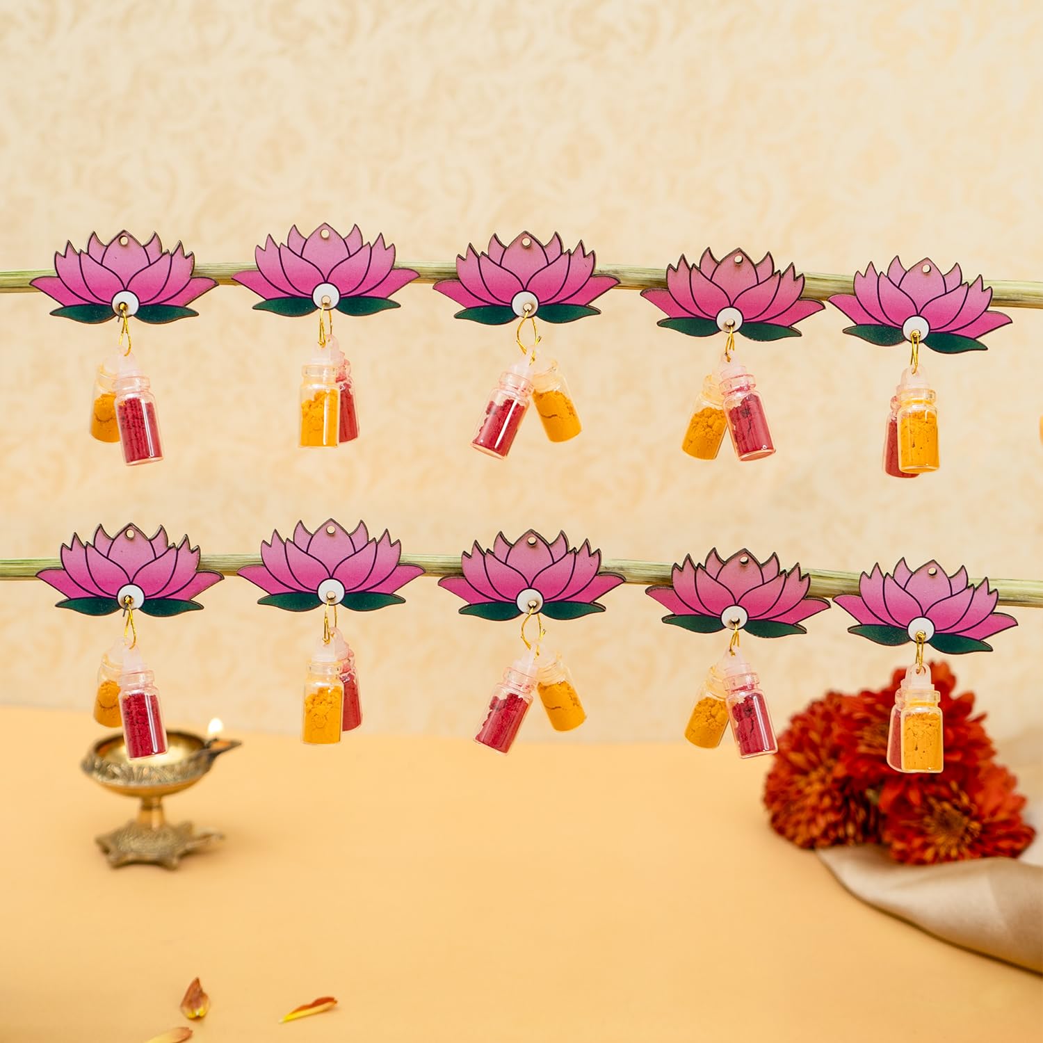 Haldi Kumkum coffret de 10 lotus pour simplifier vos cadeaux d'invités de fête