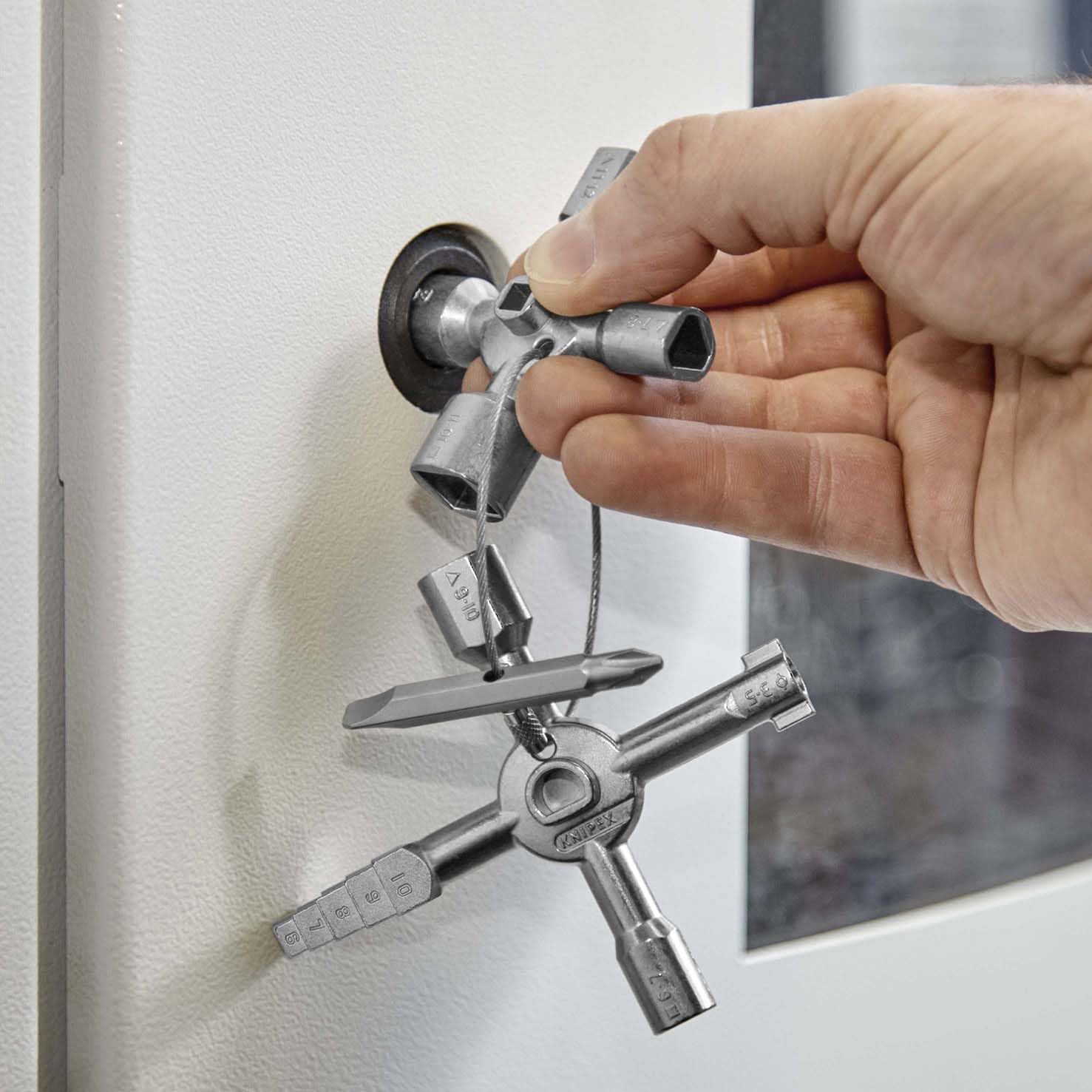 KNIPEX TwinKey Llaves para armarios de control para armarios y sistemas de paso estándar 92 mm, 00 11 01