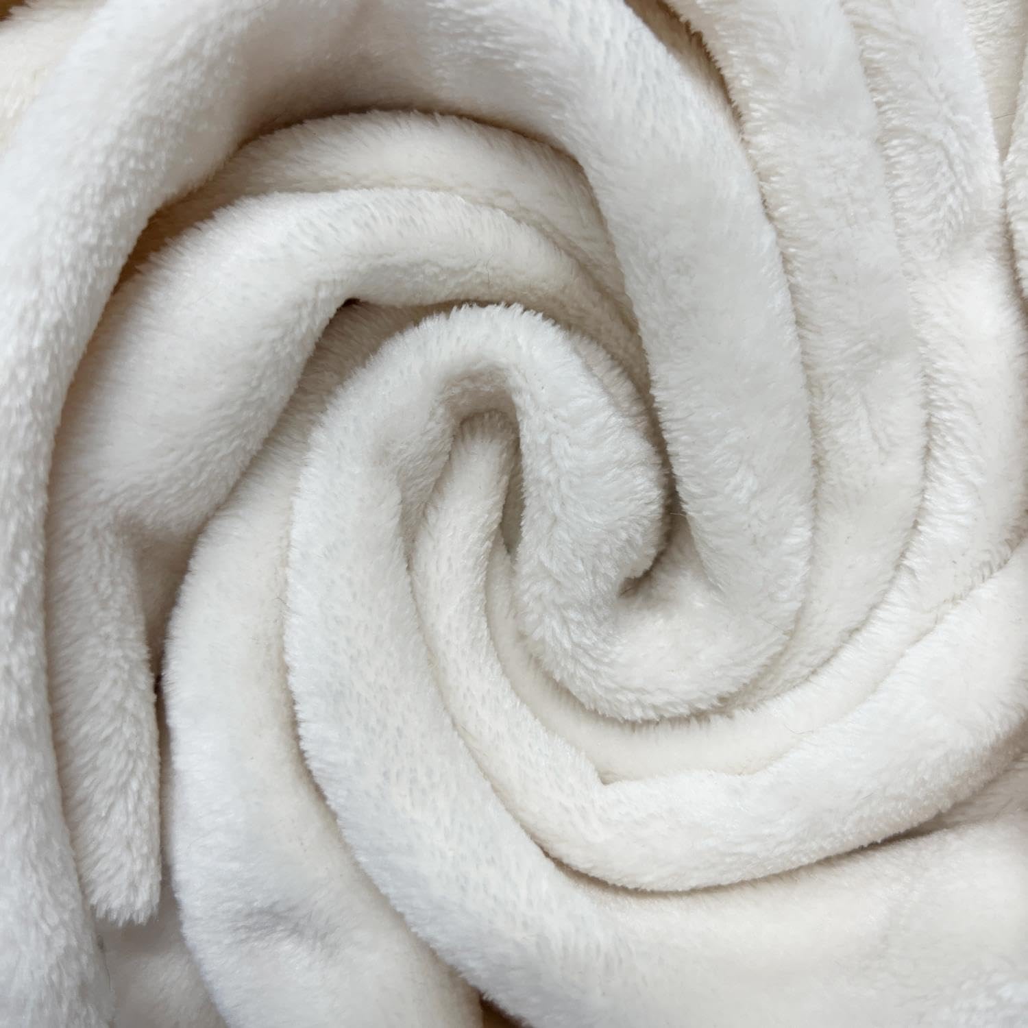 Crs Fur Fabrics White Plush Cuddle Fleece Fabric Material 1/2Mtr