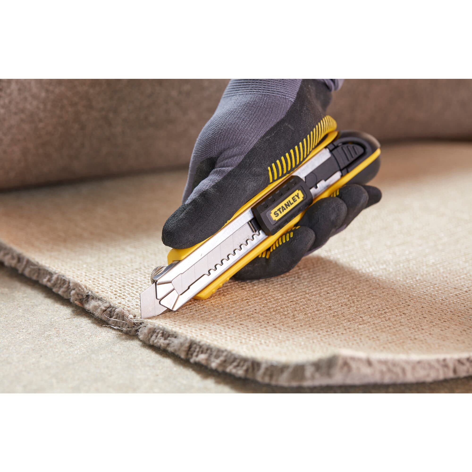STANLEY Mesure Auto Lock 8 M x 32 mm - Ruban Large - Traitement Mylar et Blade & STANLEY FATMAX Cutter à Cartouche - Chariot en Acier Inoxydable, 6 Lames 18 mm Incluses, Robuste et Ergonomique