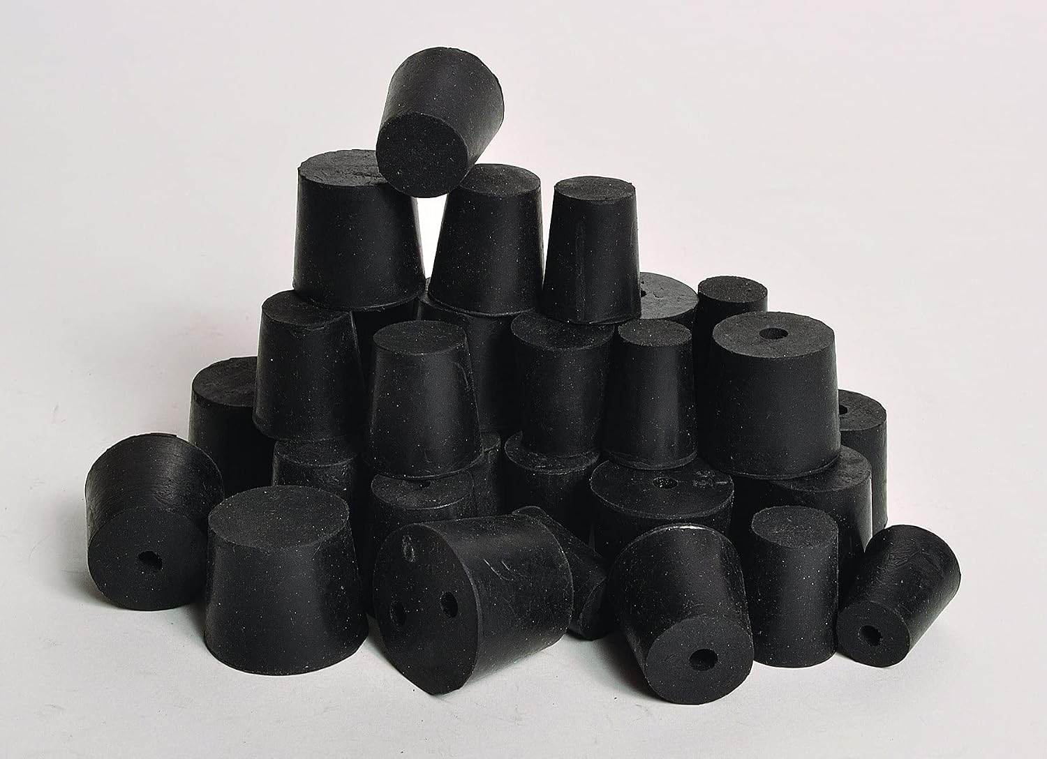 United Scientific Supplies RST7A-H2 2-Hole Rubber Stopper, #7.5 Size, 1lb