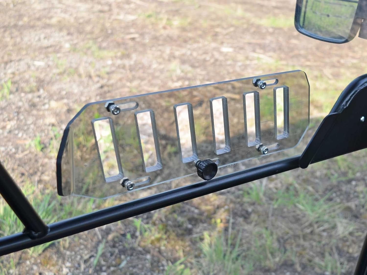 Detaljeret view of the sliding vent mechanism on the SuperATV cab enclosure door.