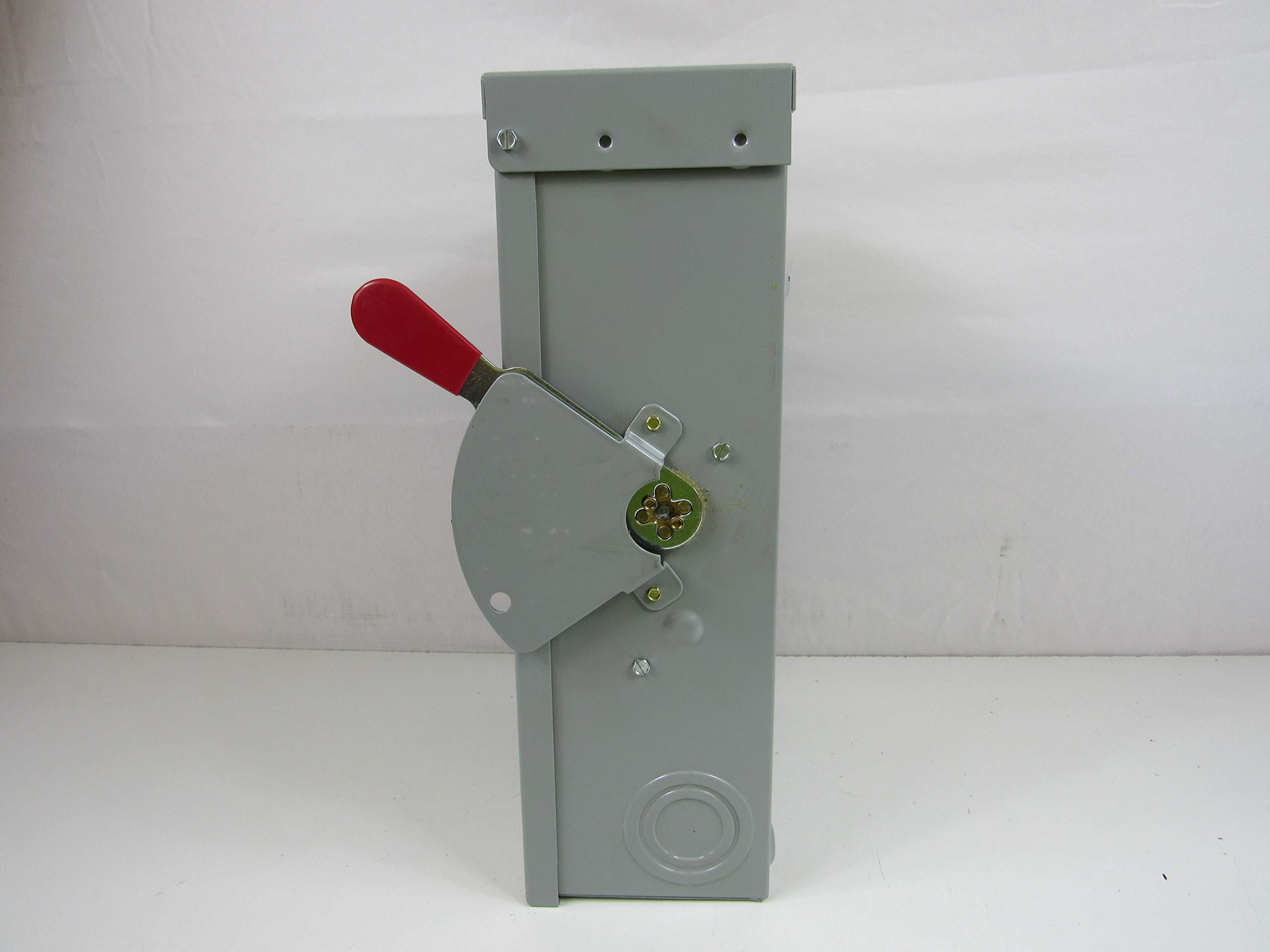 GE TGN3323R 3 Wire 3 Pole Non-Fusible General-Duty Safety Switch