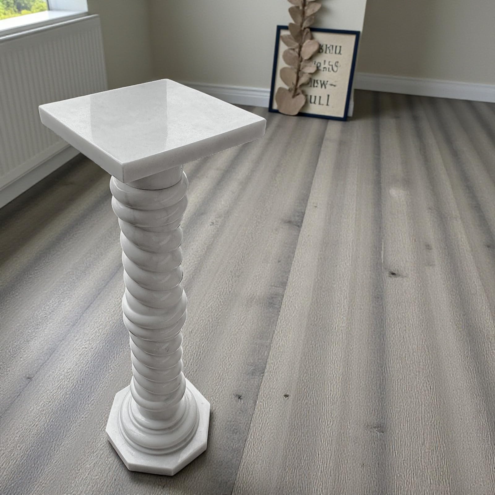Columna de mármol blanco Carrara con cuerpo retorcido Arte Design Escultura Capitello H 100 cm