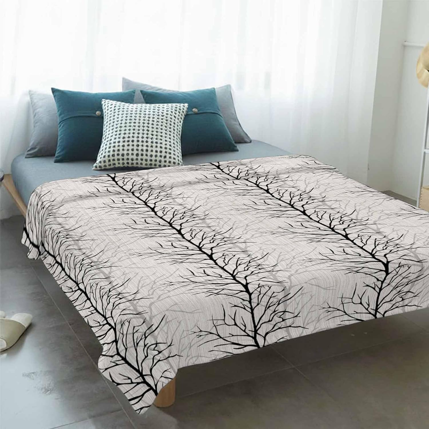 Flannel Fleece Throw Blanket, Tree Branches Black Gray Soft Warm Fuzzy Cozy Blanket for Couch Bed Sofa Office Vintage Linen 60x80In