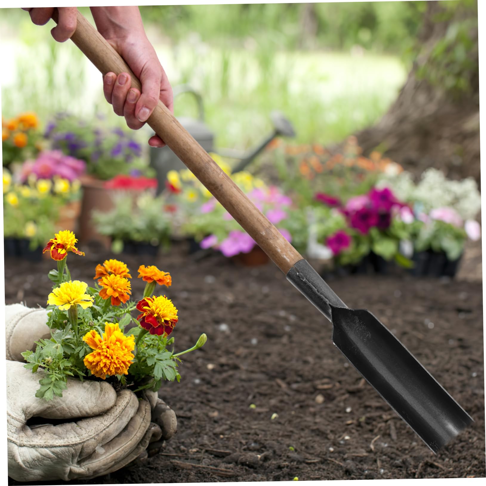Schwere Gartenschaufel aus Manganstahl, Schwarz, mit Griff