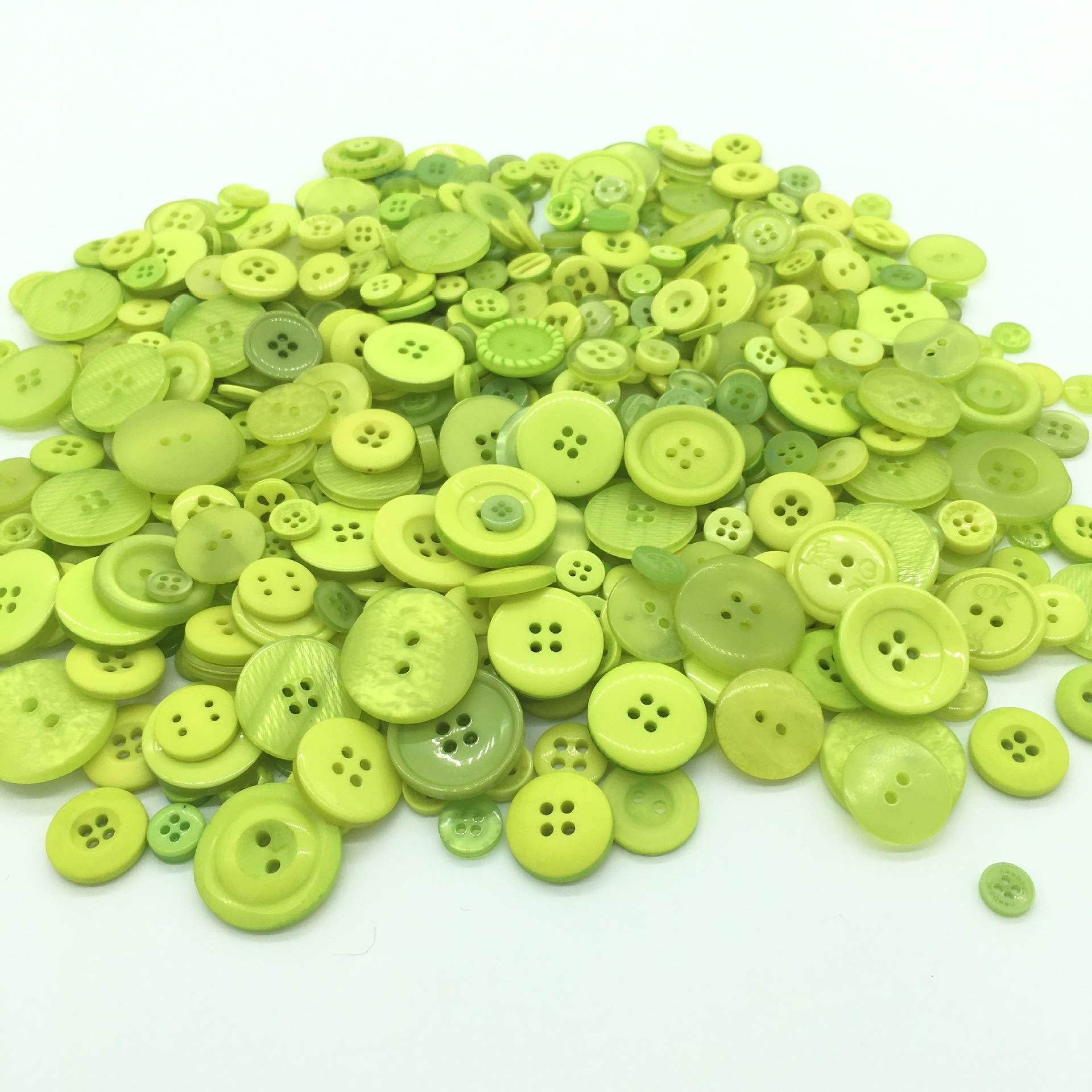 kuou Light Green Buttons, 150pcs Plastic Craft Buttons, Doll Buttons Round, Mixed Sizes for Crafting, Sewing, Children DIY, Painting, Gift Decoration