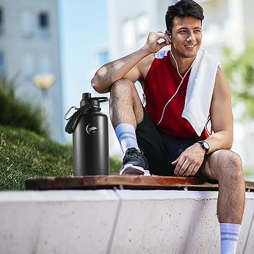 Miniatura 6 de Botella de agua aislada de 64 onzas, botella de agua de acero inoxidable al vacío con tapas de popote y tapas de boquilla, mango de paracaídas,