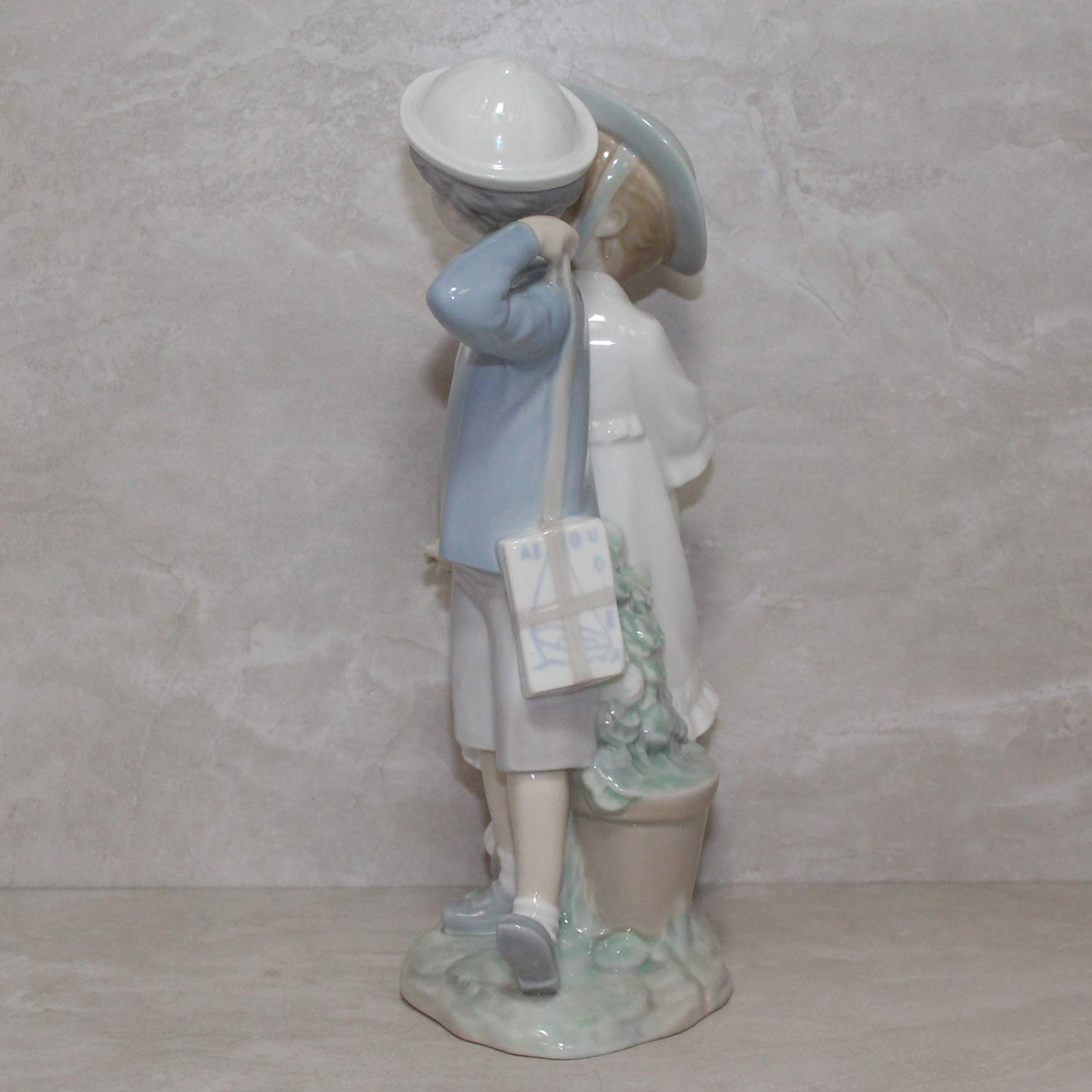 Amazon.com: Lladro Figurine 1127 Puppy Love : Home & Kitchen