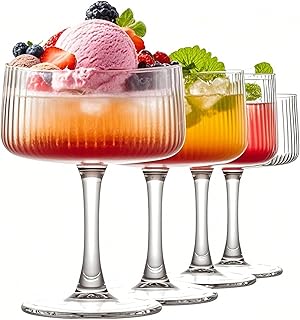 MYKAGS Lot de 4 Verres à Martini, 240ml Coupe Ribbed Set de verre, Vintage Martini verres Classique cocktail verrerie, bar boissons parfait pour les cocktails vin champagne