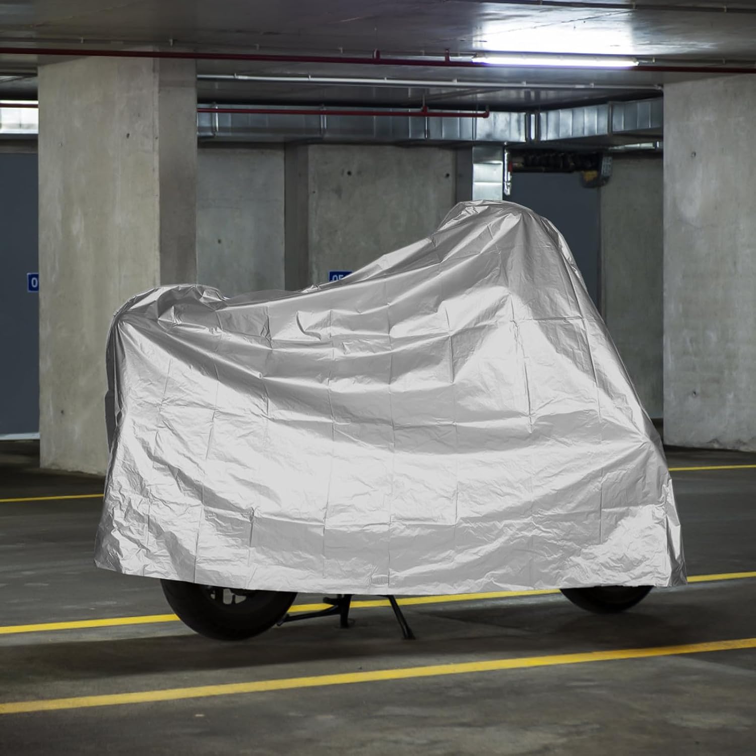 Heavy Duty Motorcycle Cover Waterproof Pe Film Windproof Bike Sleeve Outdoor Dustproof Protective Cover for Motorbikes All-Season Rainproof Electric Vehicle
