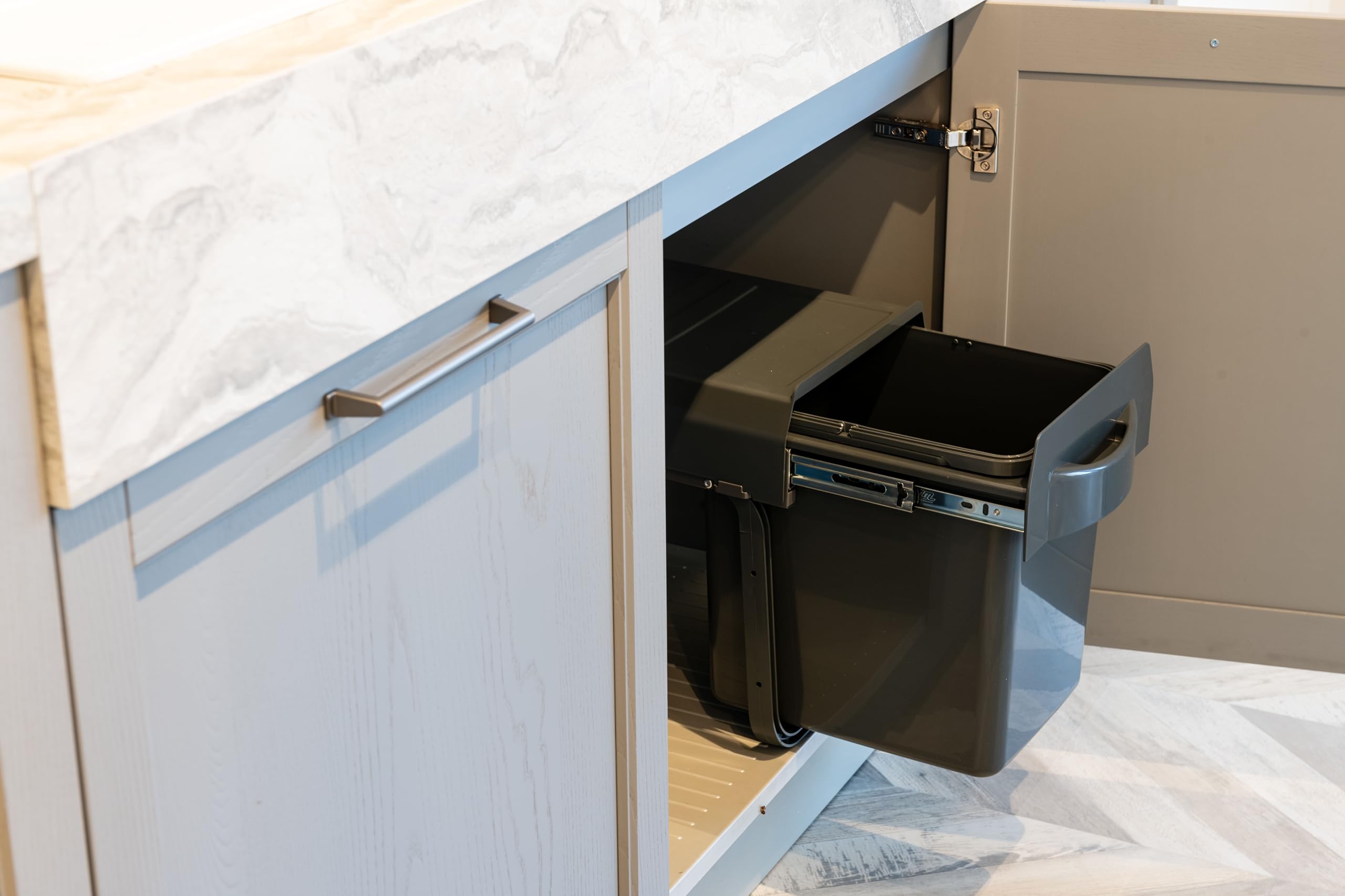 Generico Pattumiera da cucina sottolavello 16 Litri (1 secchio) per mobile di dimensioni minime 30 cm. (Grigio ardesia)