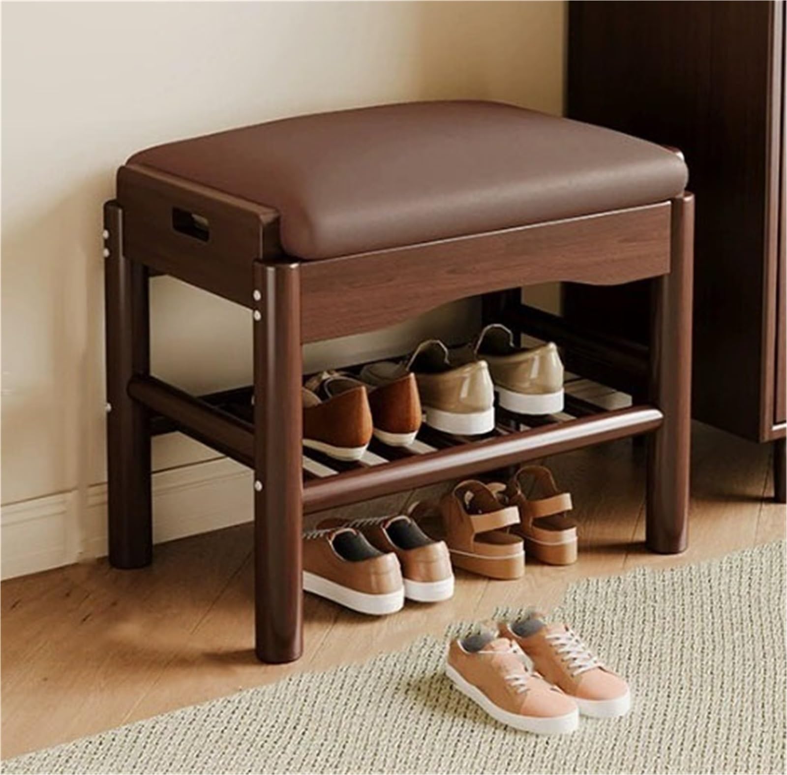 Banc d'entrée en bois massif et son assise premium en coton pour un couloir élégant