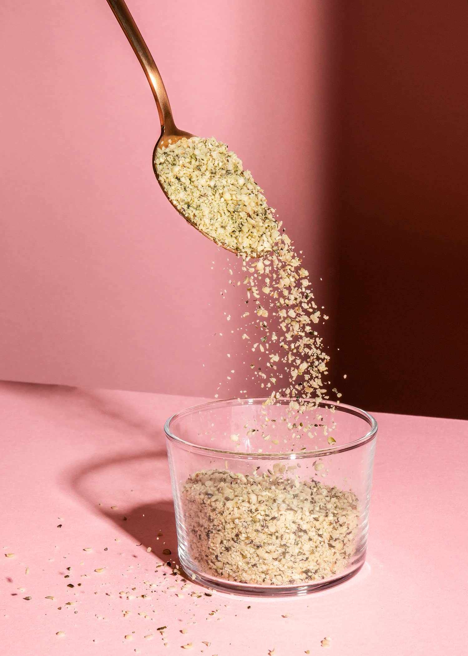 KoRo - Geschälte Bio Hanfsamen 1 kg - Hoher Proteingehalt - Rein pflanzlich - Aus kontrolliert biologischem Anbau - Perfekt als Topping für Smoothies, Bowls und Salate
