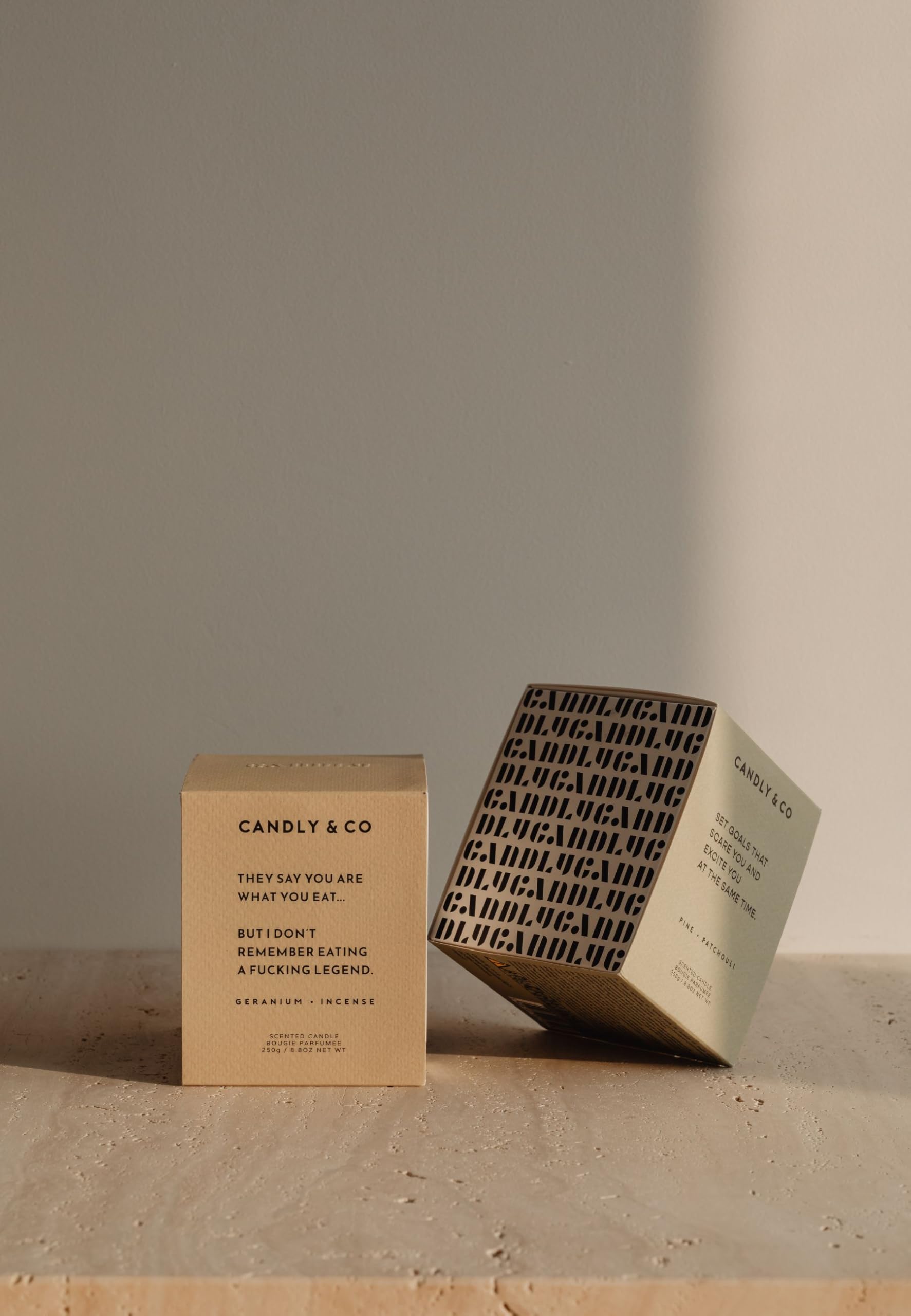 Candly&Co No.1 They say you are what you eat/Luxuriöse Duftkerze/ 100% Soja/Rauchglas/Docht aus Baumwolle/ 250g/ Geranie, Weihrauch, Rose, Orientalisches Holz, Amber, Weißer Moschus/EU-Produktion