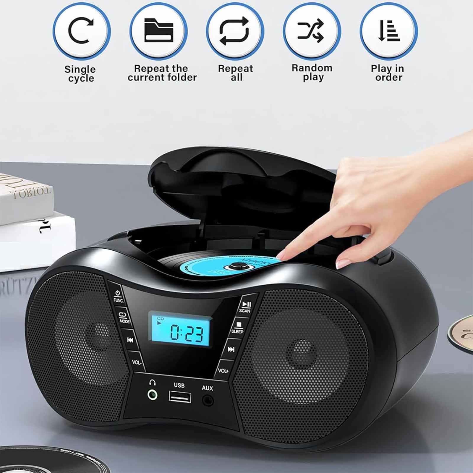 Boombox portatile con lettore CD con display LCD, cuffie, alimentazione a batteria, timer di spegnimento, AUX/USB/FM, connettività migliorata per un facile funzionamento