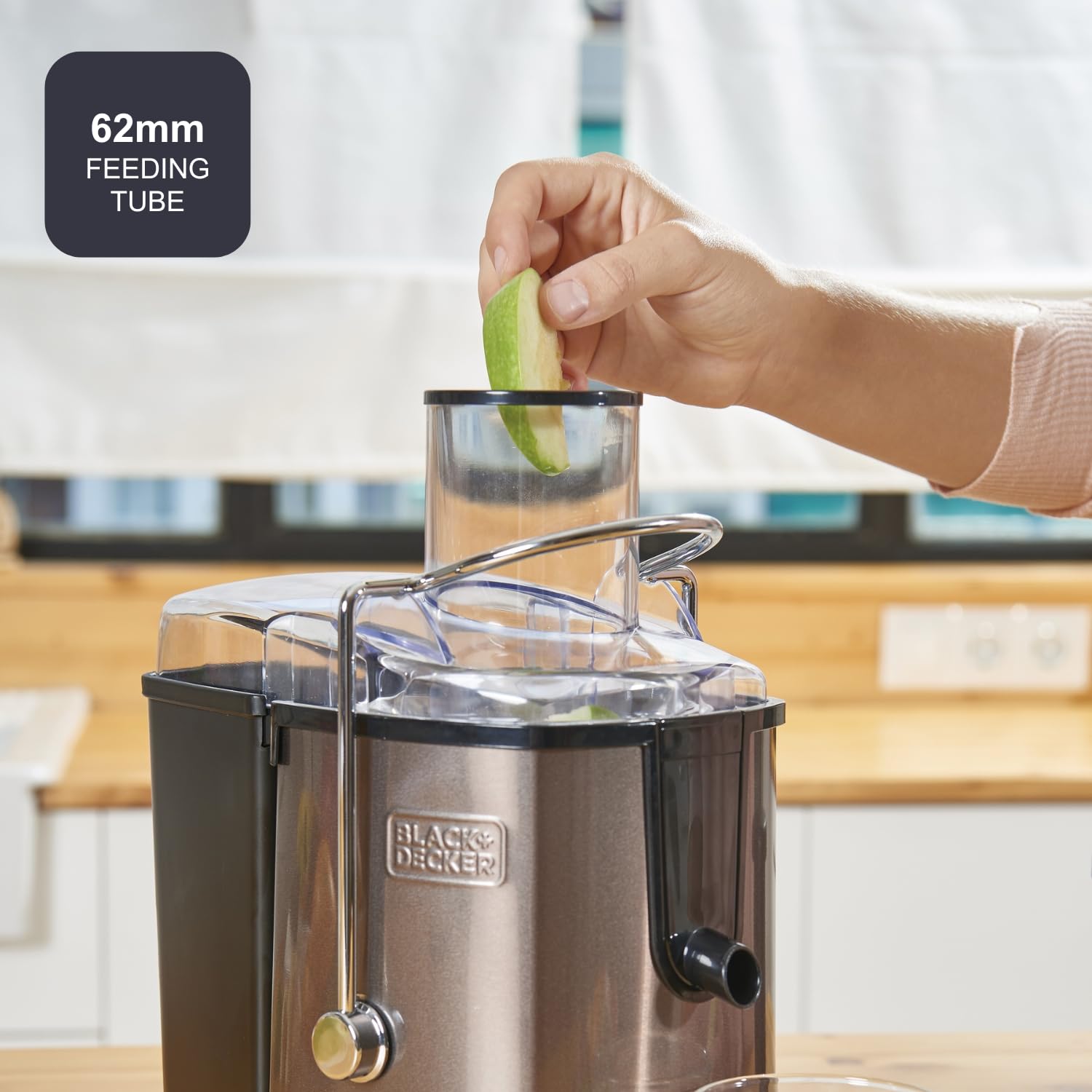 BLACK+DECKER - Centrifugeuse 600W | 2 Vitesses | Entrée Large 62mm | Réservoir Jus 0,55L & Pulpe 1,2L | Corps Inox Anti-Traces | Filtre Acier Inox Amovible | Système Sécurité & Anti-Goutte