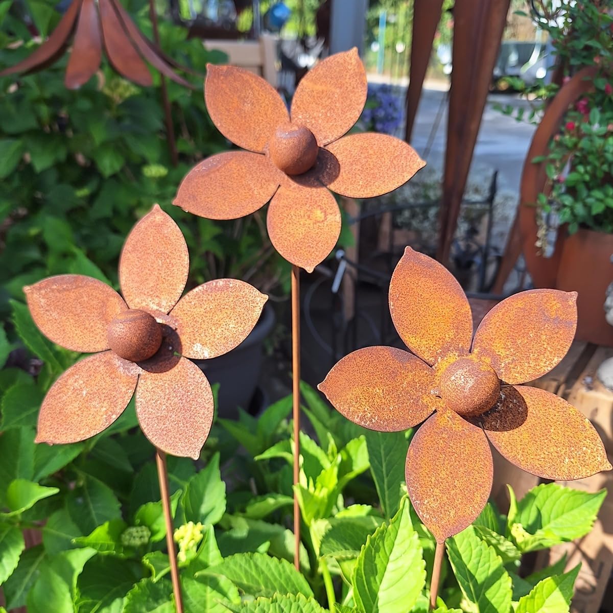 CCUUHJ 3 Pack 35CM Outdoor Rusty Flowers, Metal Yard Art, Metal Flowers for Outside, Garden Stakes Decorative, Plants Garden Decor (Brown)