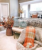 Vista 3 de Juego de 4 fundas de almohada de otoño de 20 x 20 pulgadas, diseño de hojas de eucalipto, lunares, calabazas blancas y azules, almohadas decorativas