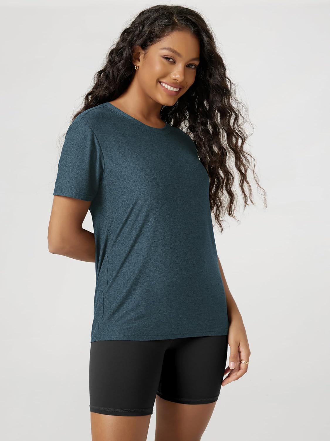 ODODOS Women's Performance Cropped Tee Ultra Soft odSTRATUM Tech Short Sleeve Relaxed Top Crew Neck T-Shirts - Image 2