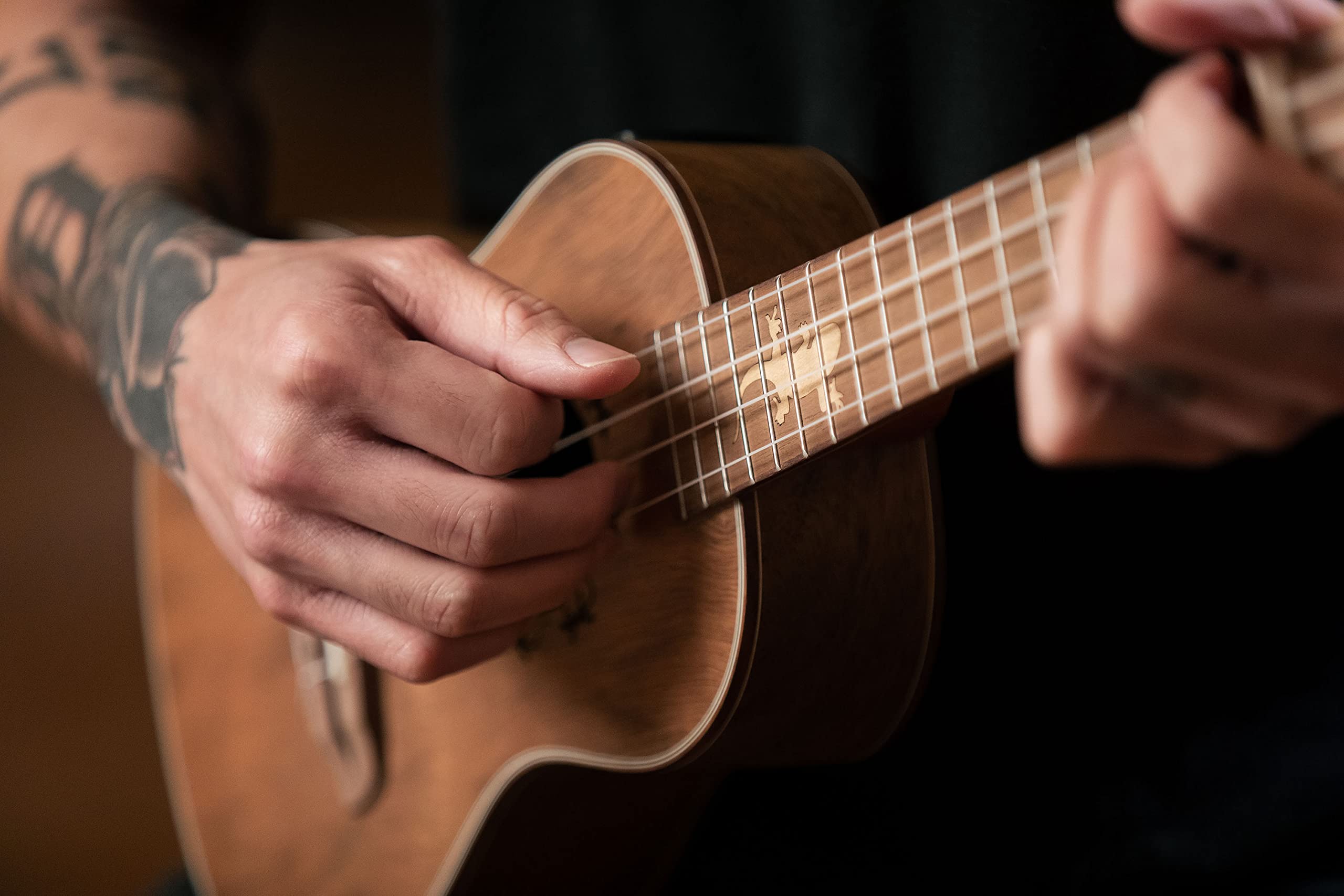 Ortega LIZARD-CC-GB Ukulele Lizard Series Concert Estuche incluido - Paldao natural