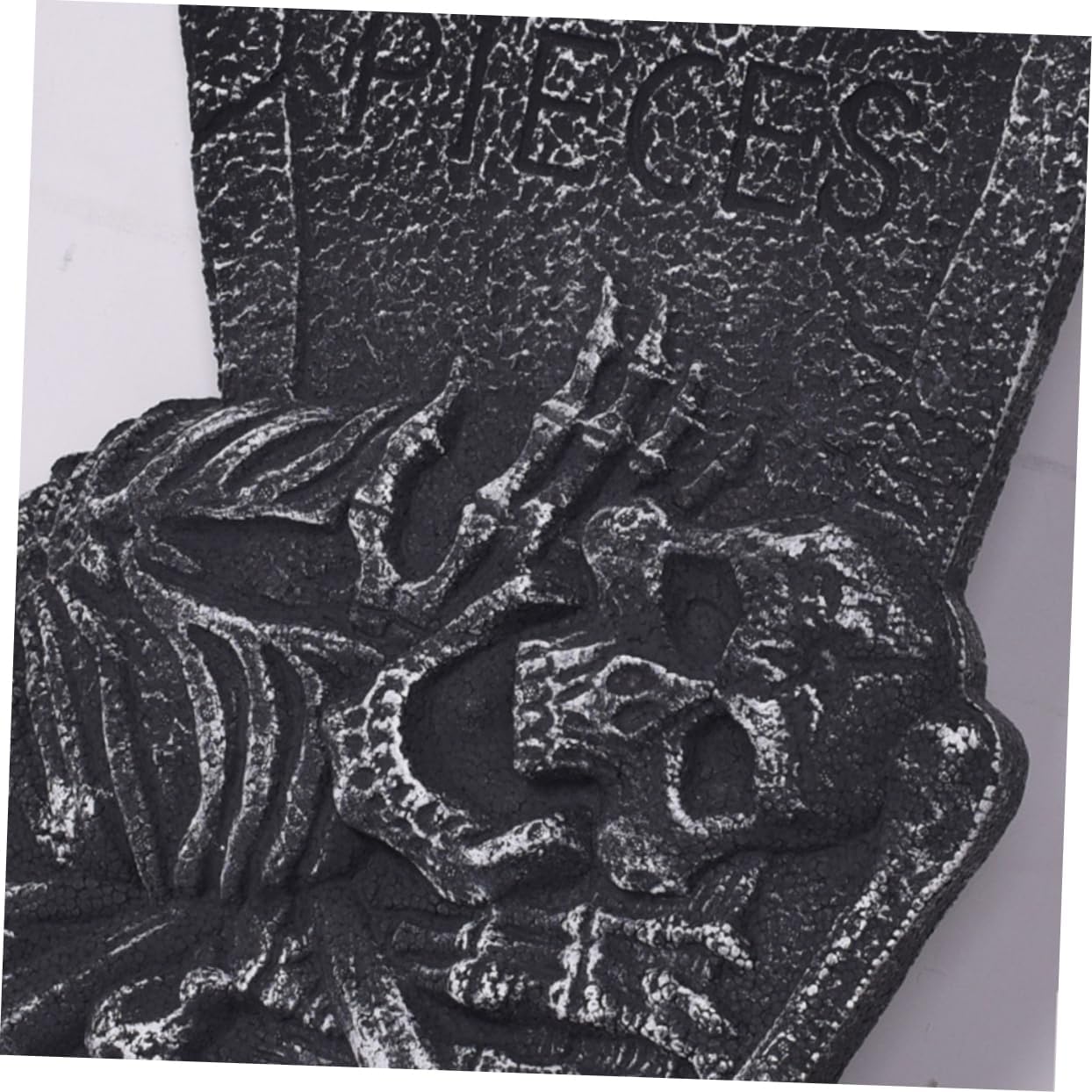 Halloween Skull Tombstone Prop Spooky Tombstone Decoration for Eerie Graveyard Scene Layout for Halloween Decor and Horror Theme Events