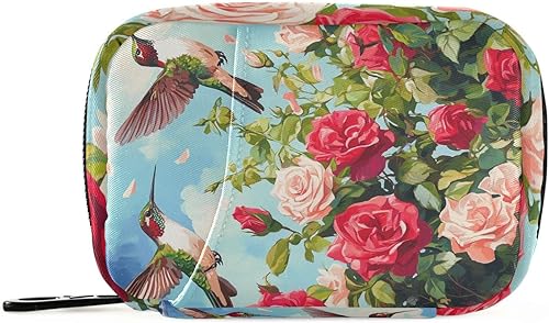 Eyanle Pastillero de viaje semanal pequeño para el 4 de julio, diseño de rosas rojas y colibríes, pastillero de 7 días, organizador de botellas de