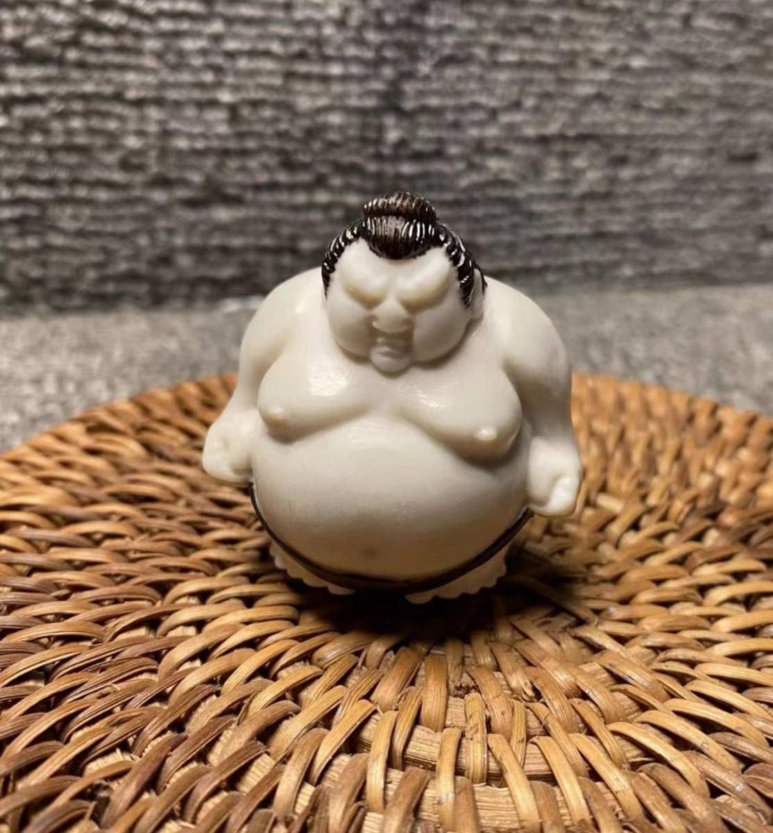 超人気 根付 提げ物 鹿角彫 パイプ 金蟾 根付☆・東洋彫刻・現代根付