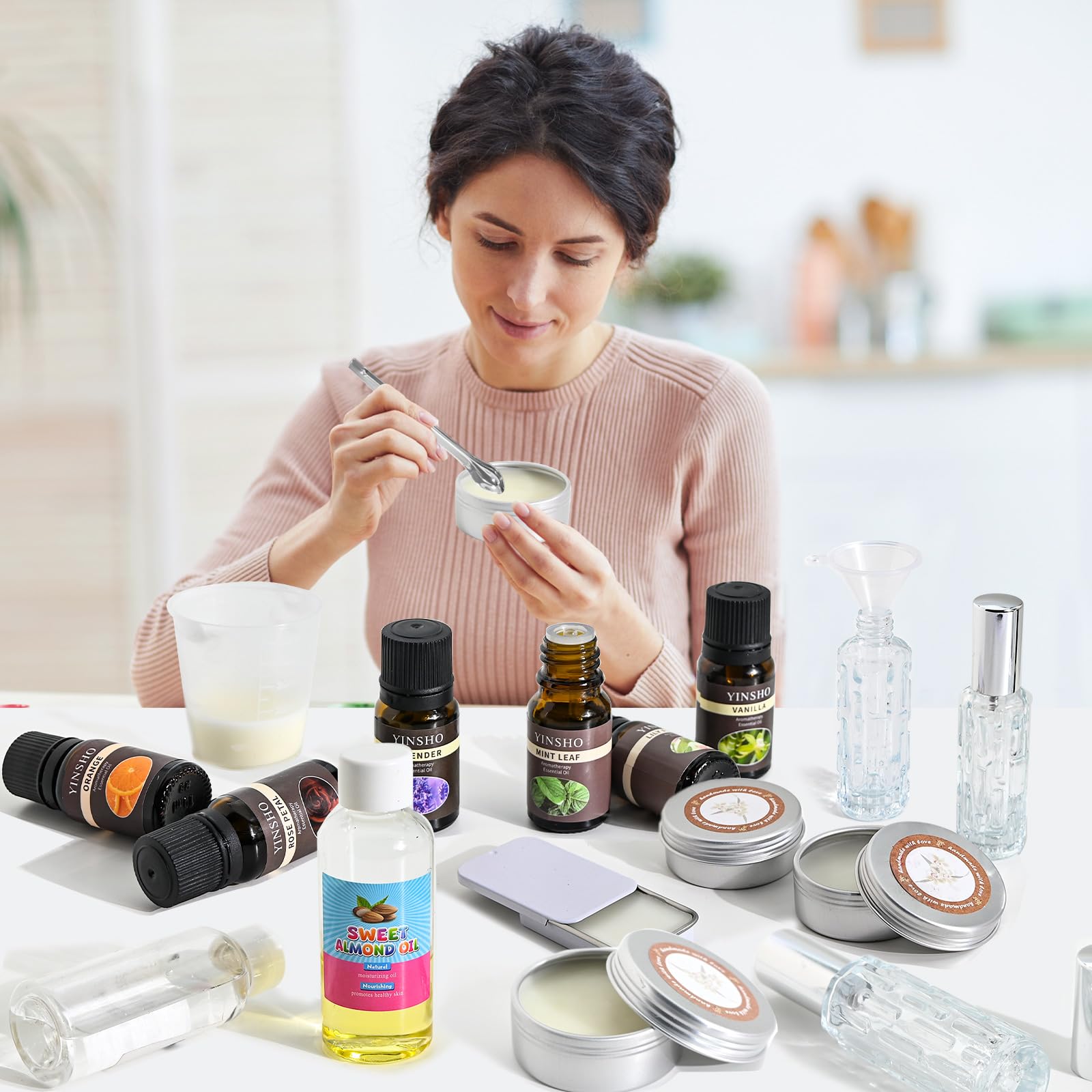 JUYRLE Parfüm Selber Machen Set, Solid Perfume Oil Making Kit, Kreative Bastelset Erwachsene DIY mit Ätherisches Öl, Mini Düfte mit Klein Sprühflasche, Als Geschenk für Damen/Frauen