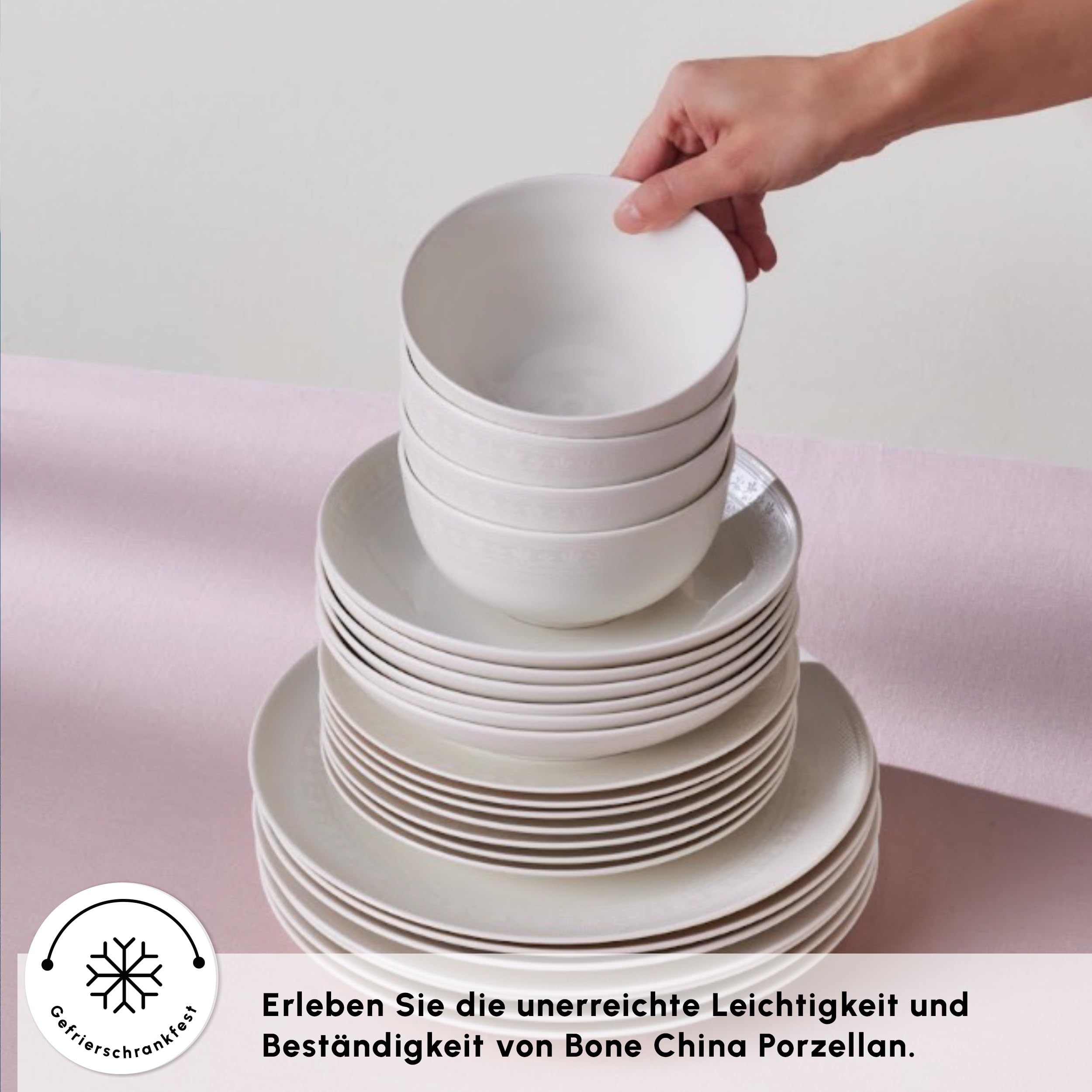 Karaca Forever Bone Artiste Service de Table 53 Pièces pour 12 Personnes, Vaisselle Blanc en Porcelaine avec Assiettes, Bols à Céréales/Soupes, Plats de Service, Petites Assiettes, Salière & Poivrière