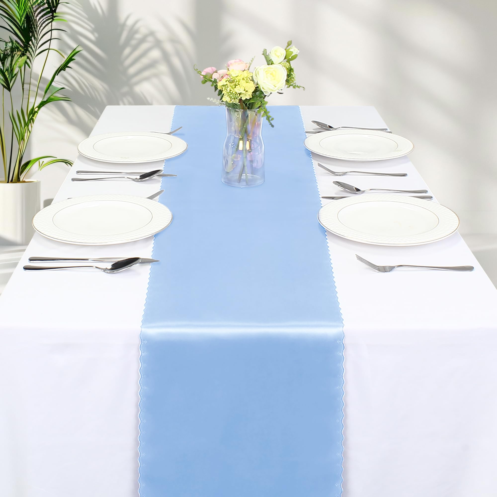 VACVELT Paquete de 6 caminos de mesa de satén de 12 x 72 pulgadas de largo, color azul claro, caminos de mesa de boda, caminos de mesa suaves y brillantes para fiestas de cumpleaños, banquetes,