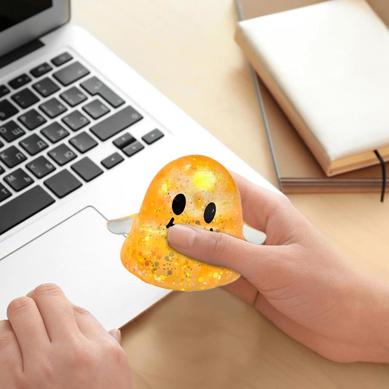 Gniotki Fidget 4-częściowy Zestaw Halloweenowych Piłek Antystresowych Wolno | Dorosłych Sensoryczne Relaksujące Zabawki Fidget dla Mężczyzn Kobiet Chłopców Dziewczynek do Domu Biura Klas