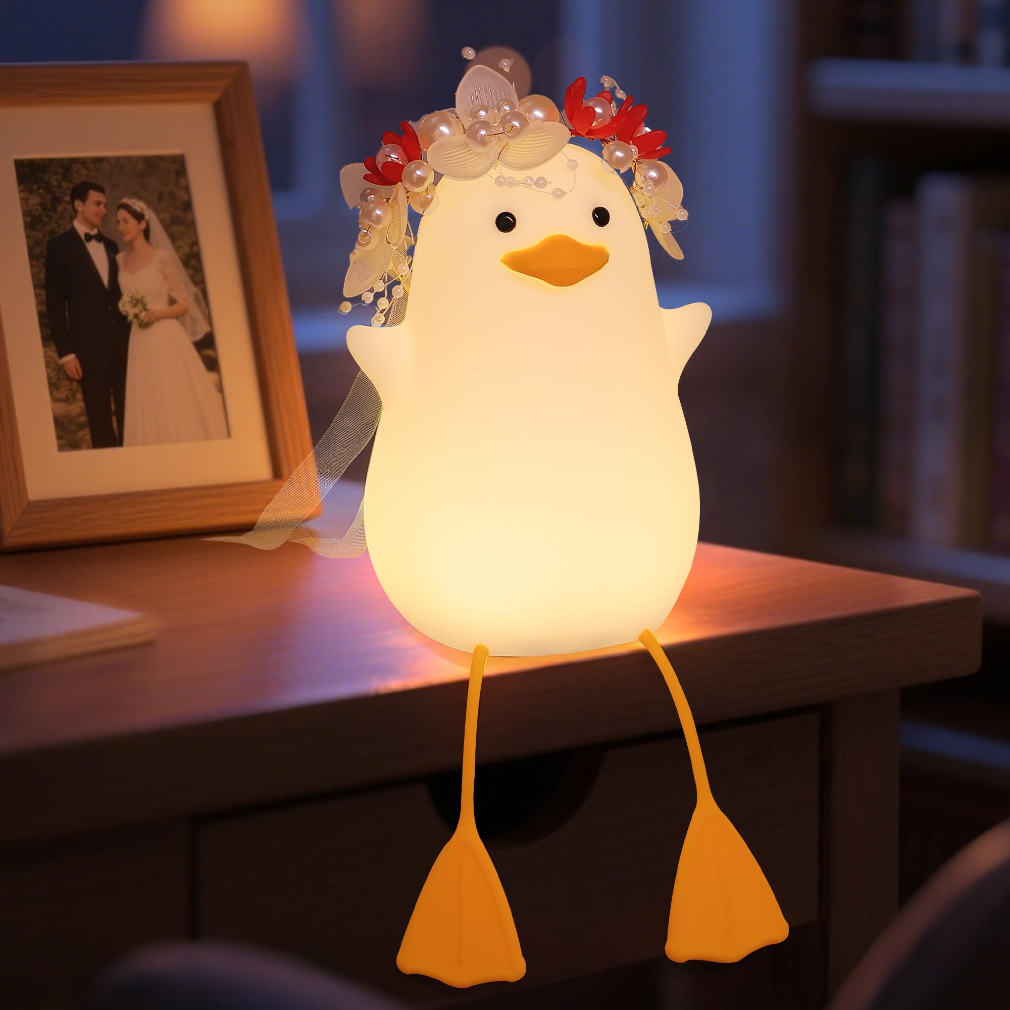Anywin Duck Night Light for Kids, Cute Multicolor Silicone Rechargeable Nursery Lamp Desk Decor Birthday Gift for Boys Girls Baby
