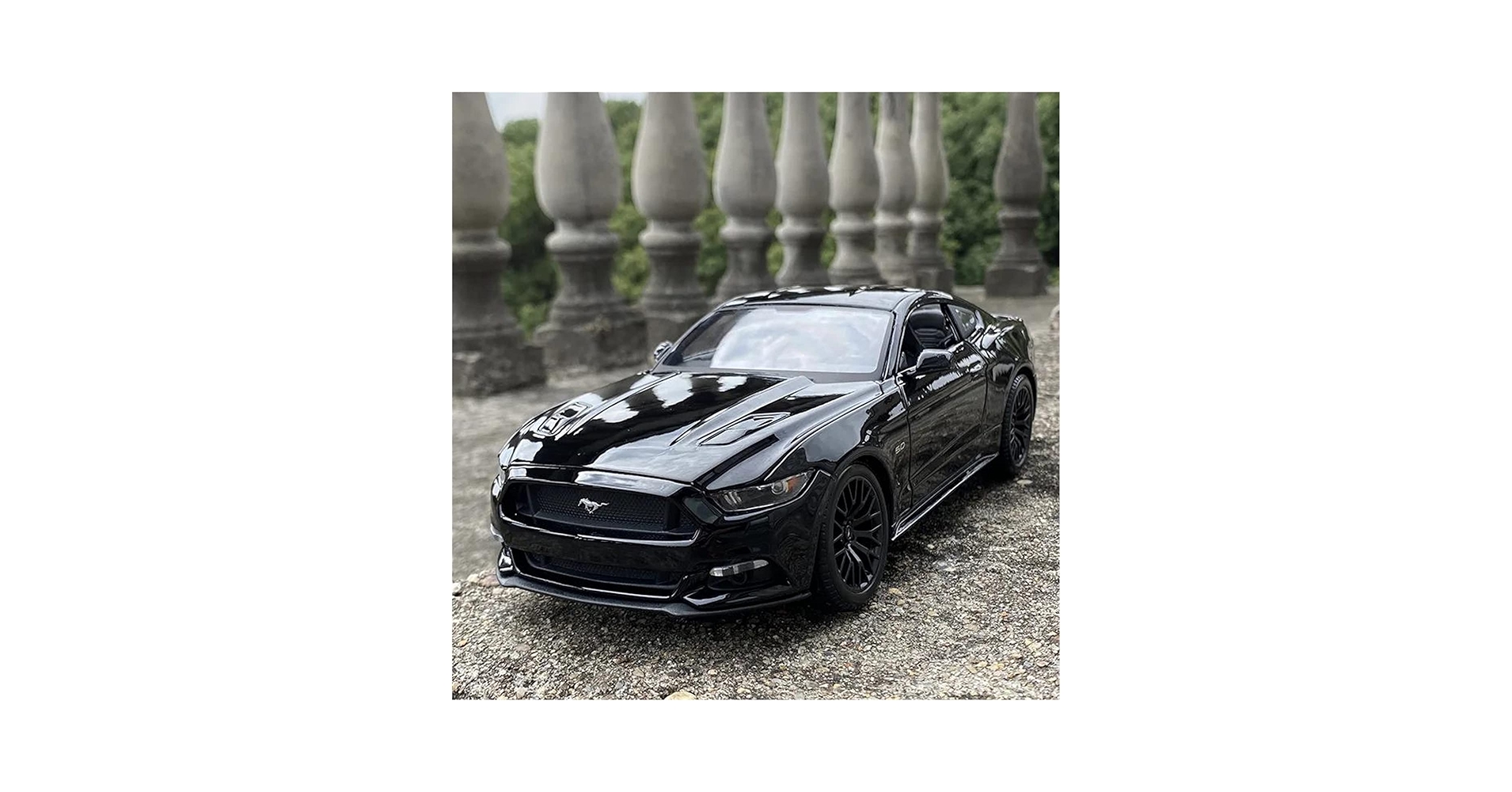 ミニチャンプス　フォード GT Black 世界限定1/3024 ミニチャンプス フォード GT Black 世界限定1/3024 - メルカリ