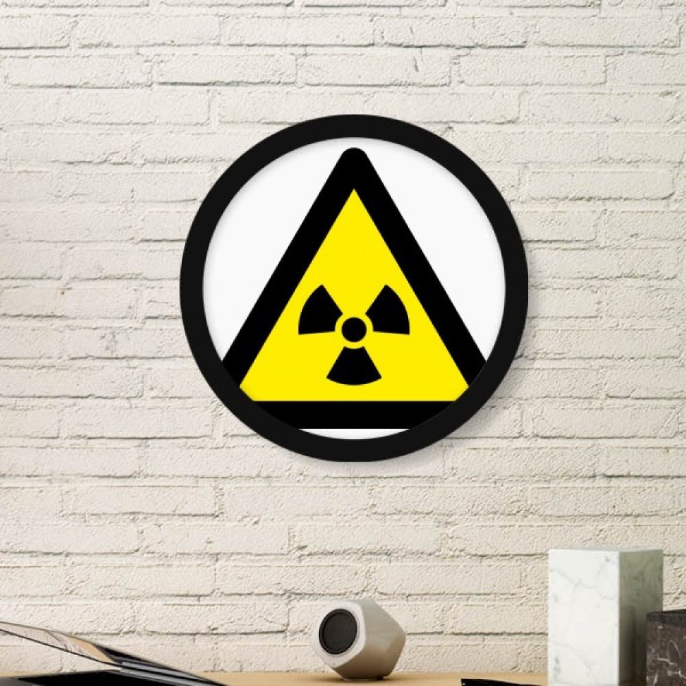 Cadre photo rond radiation jaune pour personnaliser un studio de geek moderne
