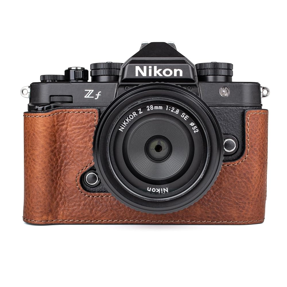 Nikon Zf ミラーレス一眼カメラ(ケース・ストラップ付) Nikon Zf ミラーレス一眼カメラ(ケース・ストラップ付)