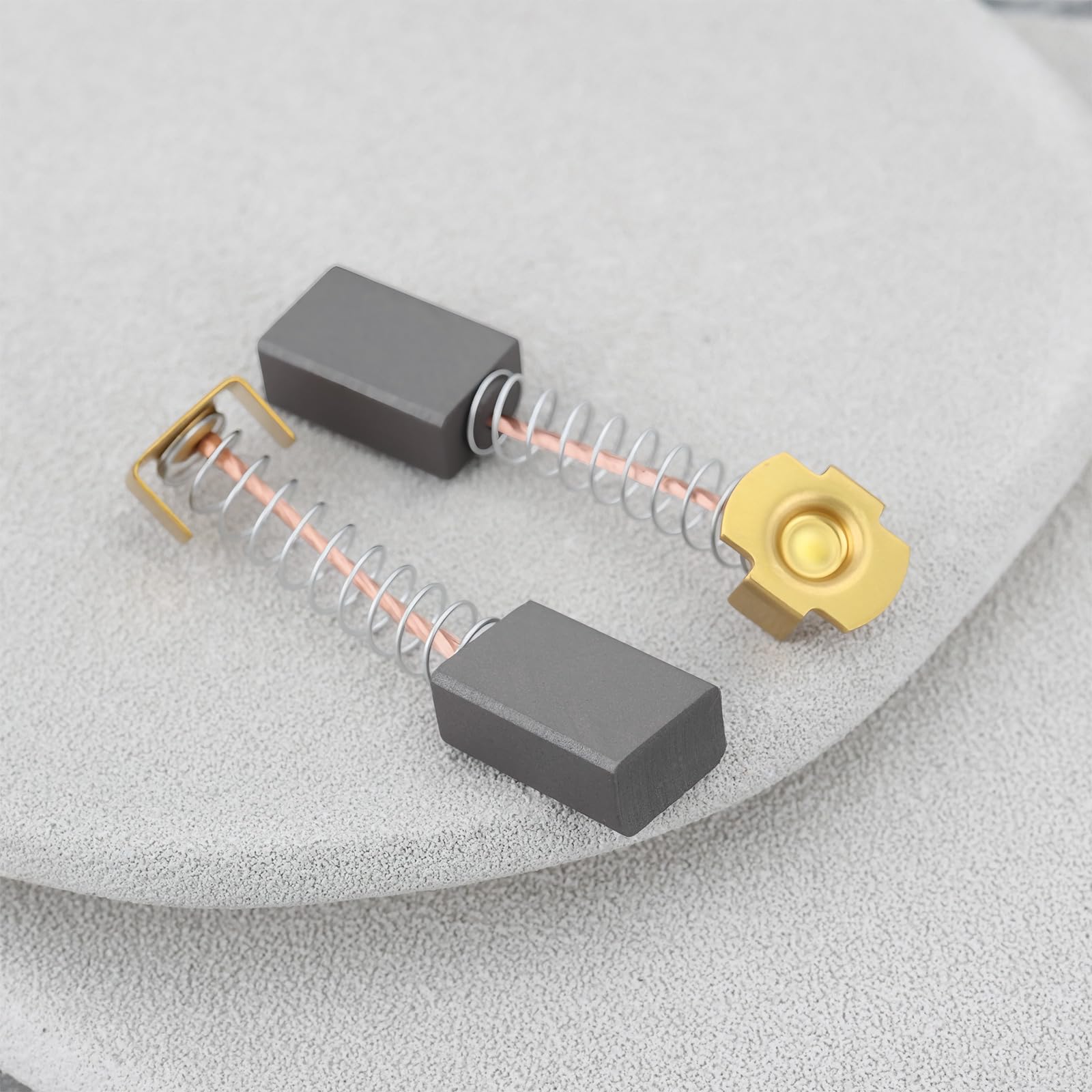 2 Paia Di Spazzole Di Carbone Per Scooter Elettrico 6x10x16 Mm Compatibile Con Free Rider