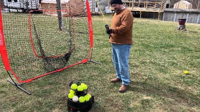 Furlihong 898BH Baseball Soft Toss Machine, Angle Adjustable, Step On Paddle And Release To - View #9