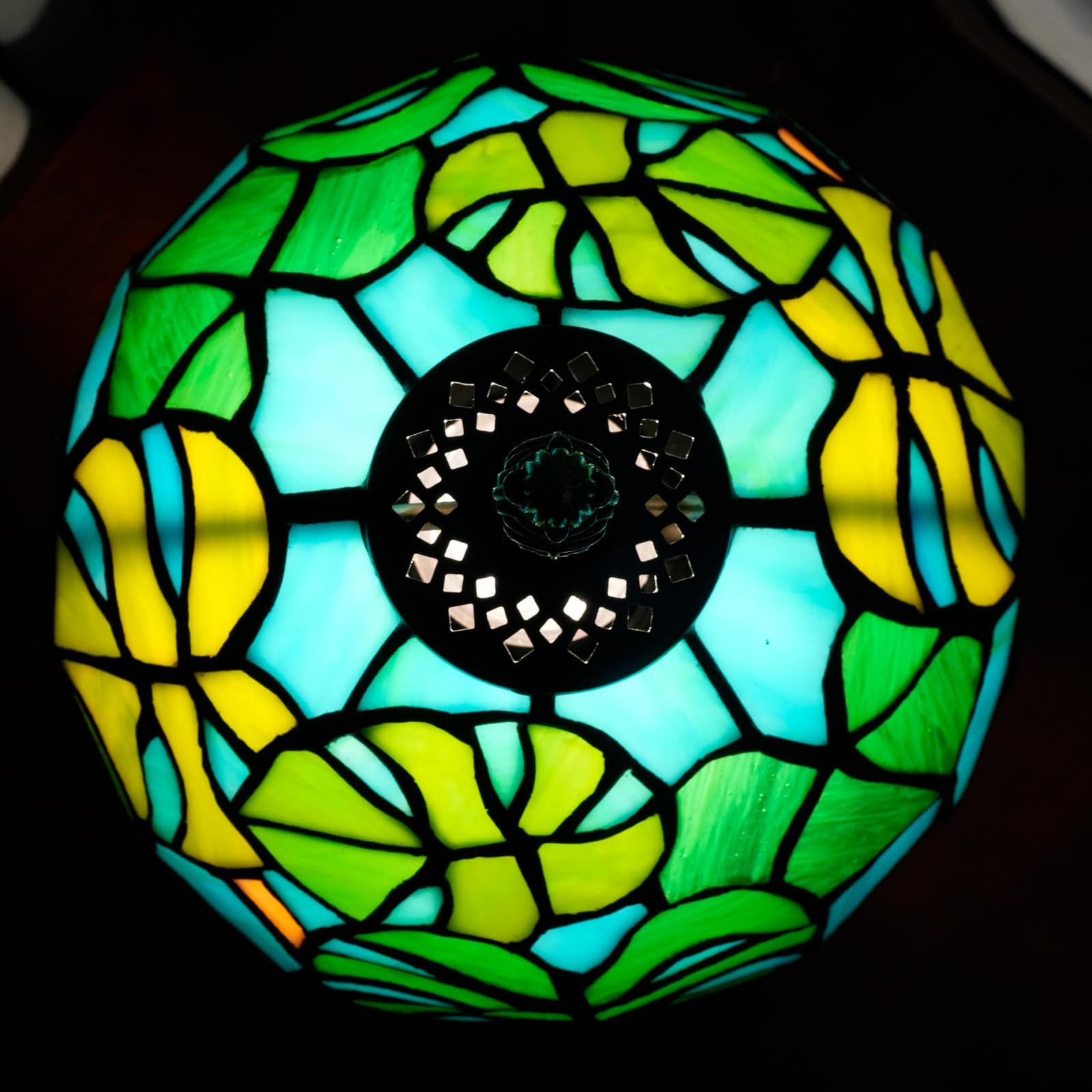 Tiffany mesa lámpara tortuga atrás bambú palma hojas vidrio lámpara hecha a mano verde lado de cama lindo acento luz de mesa de noche