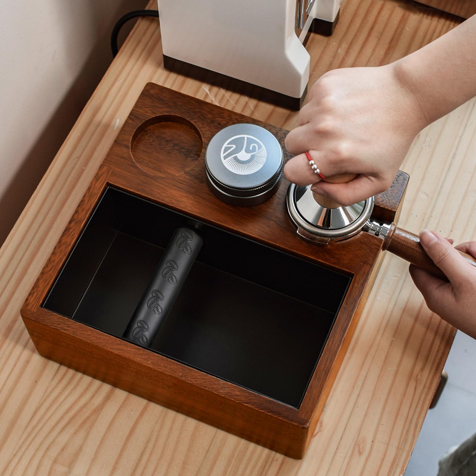 Stacja tampera, stacja do espresso i pudełko na ubijki, tamper espresso, tamper do kawy, organizer na akcesoria do kawy, z rozdzielaczem sitka, akcesoria do krążka (58 mm)