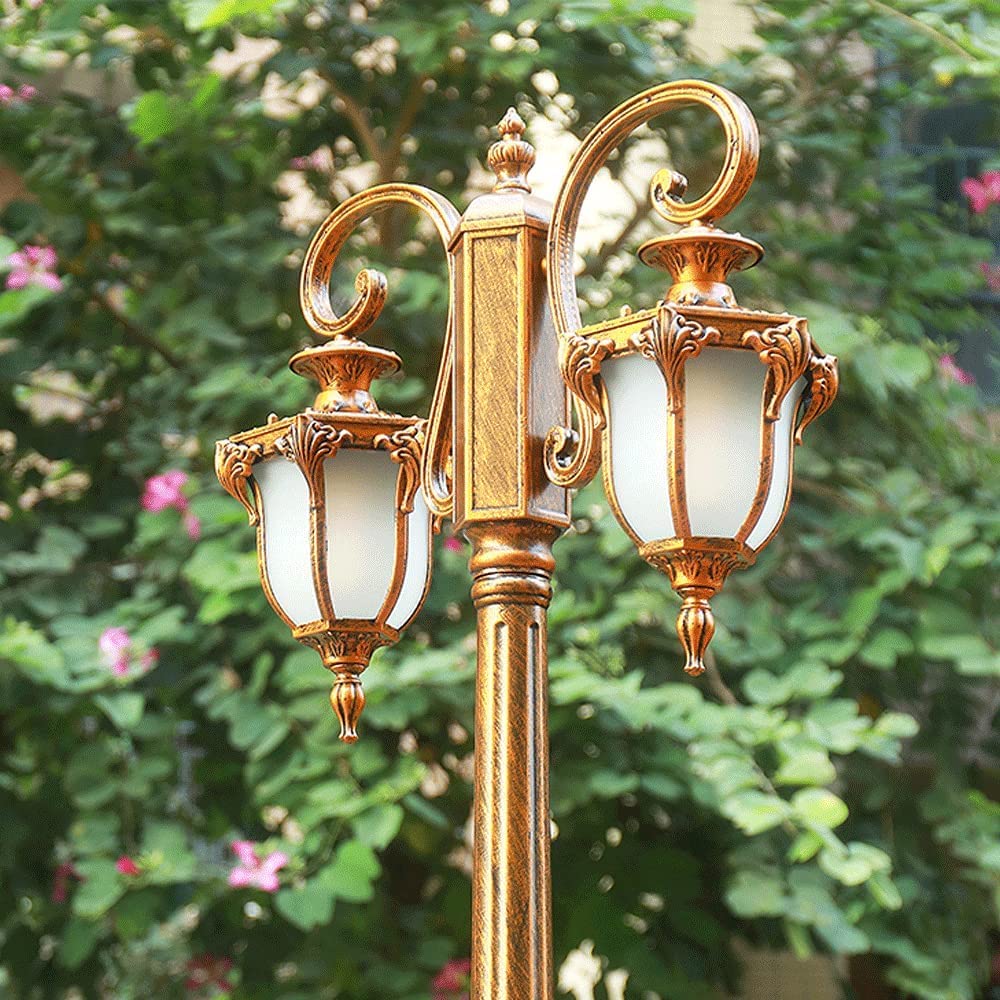 Lampadaire extérieur E27 IP65 idéal pour illuminer les allées de villa