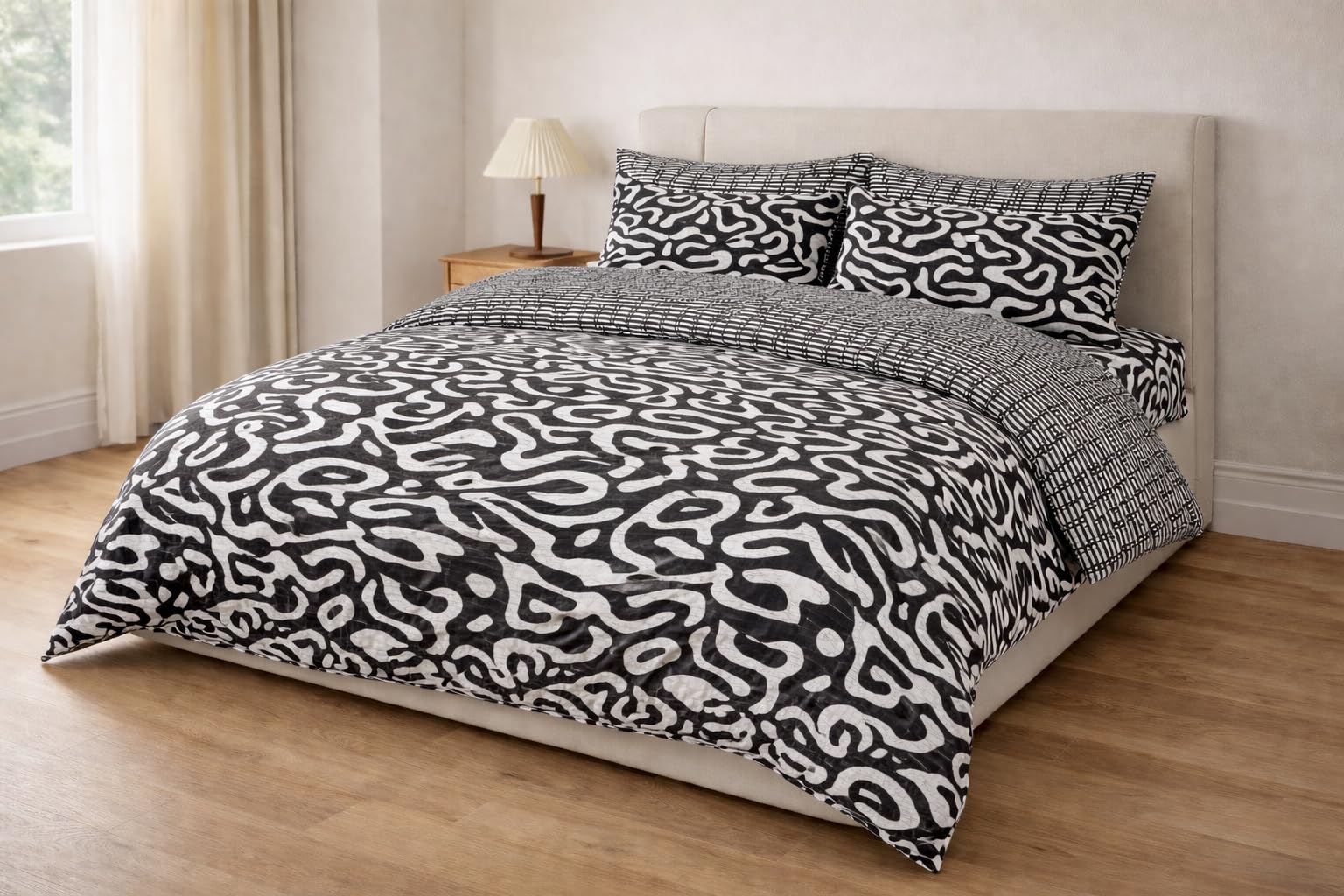 K&A® Luxury 4 Piece Duvet Set | Ultra Soft Microfiber Duvet Cover, Fitted Sheet & 2 Pillow Cases | Breathable & Wrinkle Resistant Bedding Set | Available in King Size and Multiple Colors