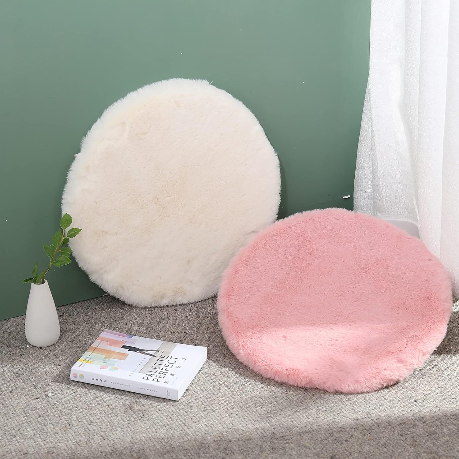 COMSLE Round Chair Cushion Pad 18 x 18 Inch Soft Faux Fur Seat Cushion for Office Chair, Teens Dorm Fluffy Plush Bar Stool Cushion with High Density Foam(Cream)