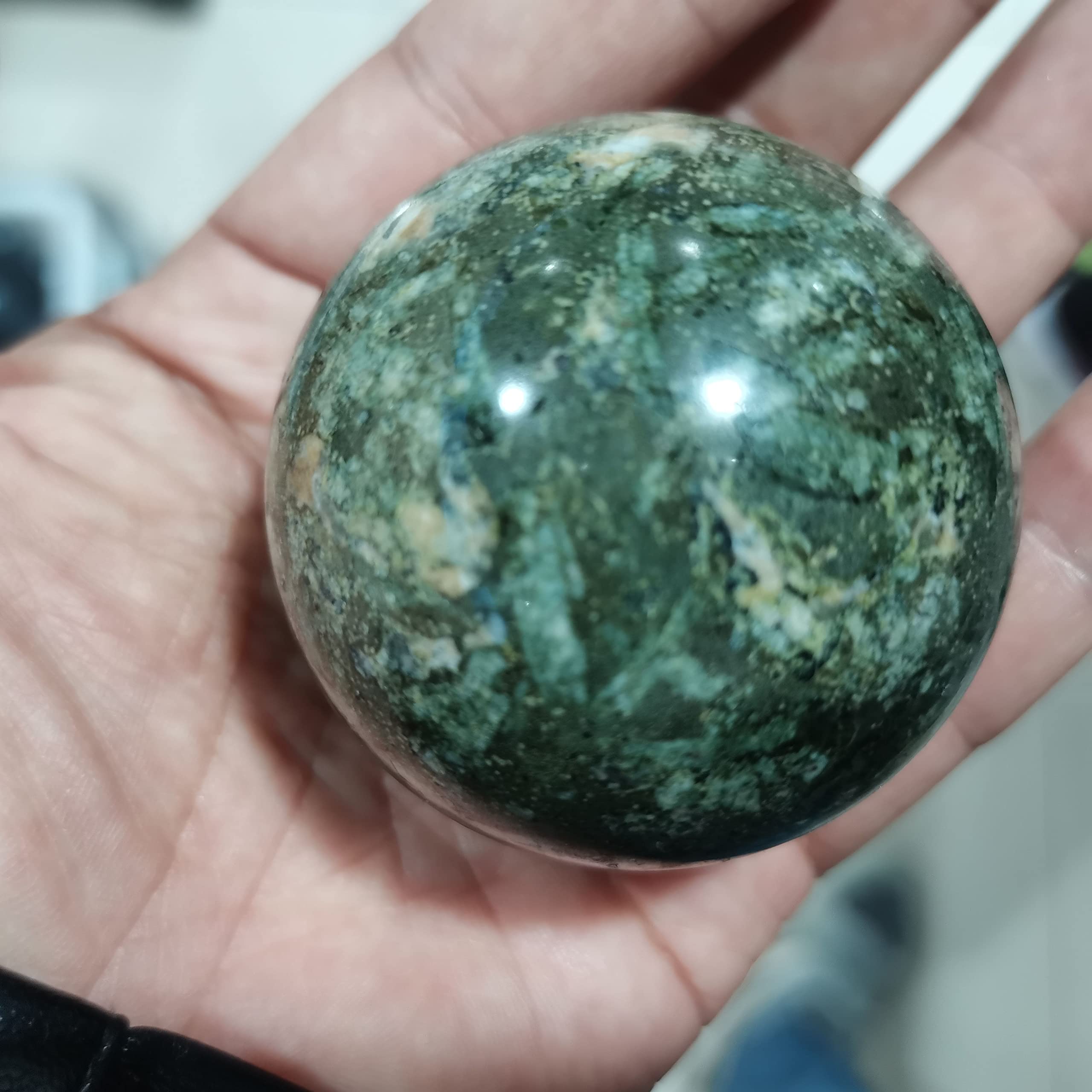 Amazon.co.jp: 天然水晶の原石 装飾用宝石天然アラバスタークリスタル