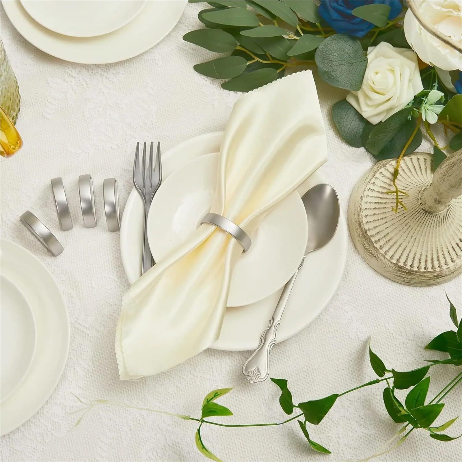 Lot de 48 ronds de serviette en forme de D pour décoration de table de fête de Noël (doré)