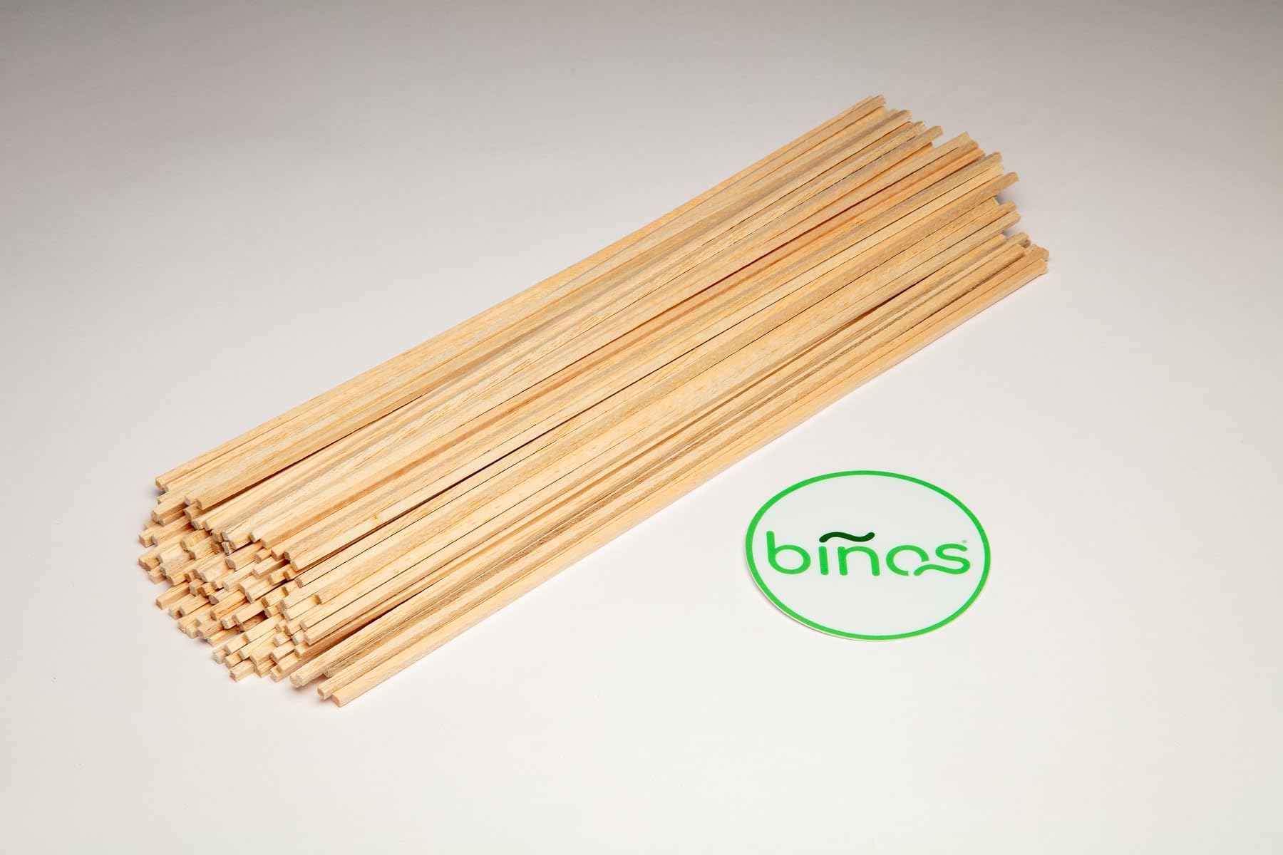 Binos Binos - Palitos de madera de balsa de grado de modelo, para manualidades, pasatiempos, maquetas de arquitectura, quema de madera, 1/8 x 1/8 x 12 pulgadas, paquete de 100 unidades