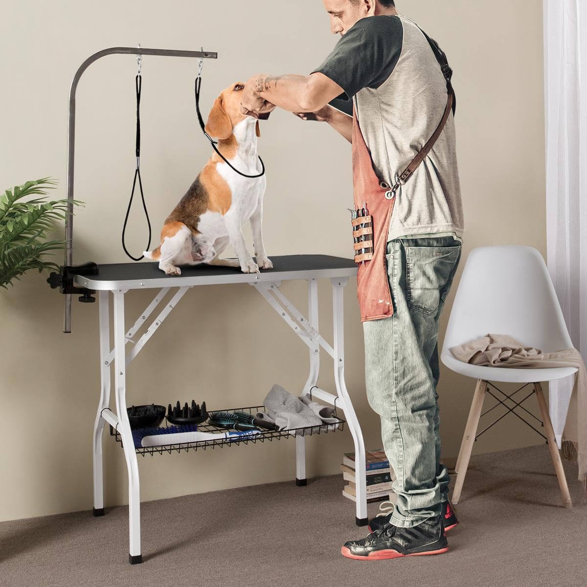 Yaheetech Klappbarer Hundeschertisch mit Untenablage, Hunde Trimmtisch, Hundepflegetisch für Fellpflege & bürsten, höhenverstellbar- platzsparend- stabil- rutschfeste Oberfläche- geeignet für Pudel